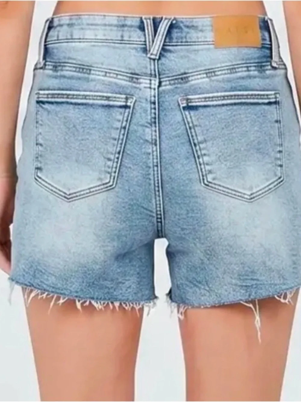 NWT Saige Denim Tummy Control Acid Washed Stretch Jean Shorts - Picture 9 of 9